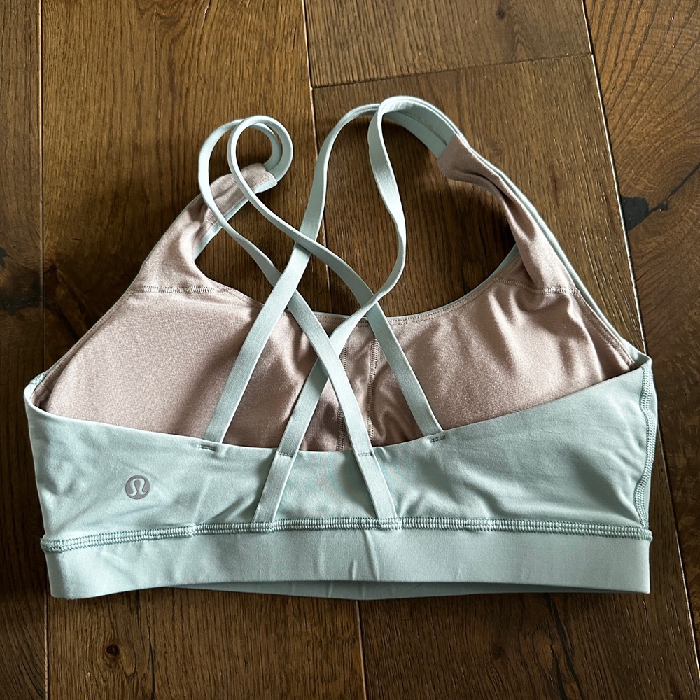 Lululemon athletica Women's Mint Sports Bra Size 8